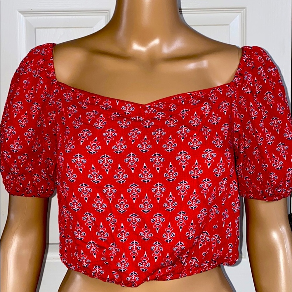 ❤️Cute Floral Pattern Crop Tops
